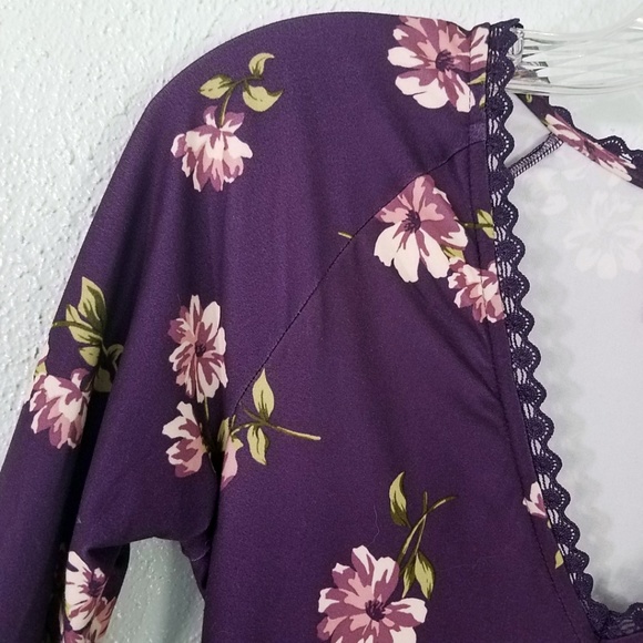 Purple Bell Sleeve Crochet Trimmed Blouse - Picture 3 of 8